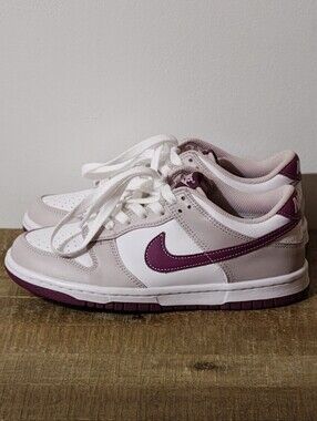 Nike Dunk Low 'Platinum Violet' (GS) Kid's Size 4.5Y / Women's Size 6